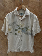 Vintage 90s silk cotton blend magnolia Hawaiian shirt size S by Island Shores